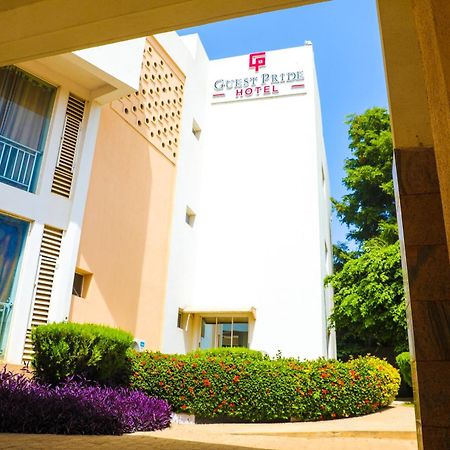 Guest Pride Hotel Kano Buitenkant foto