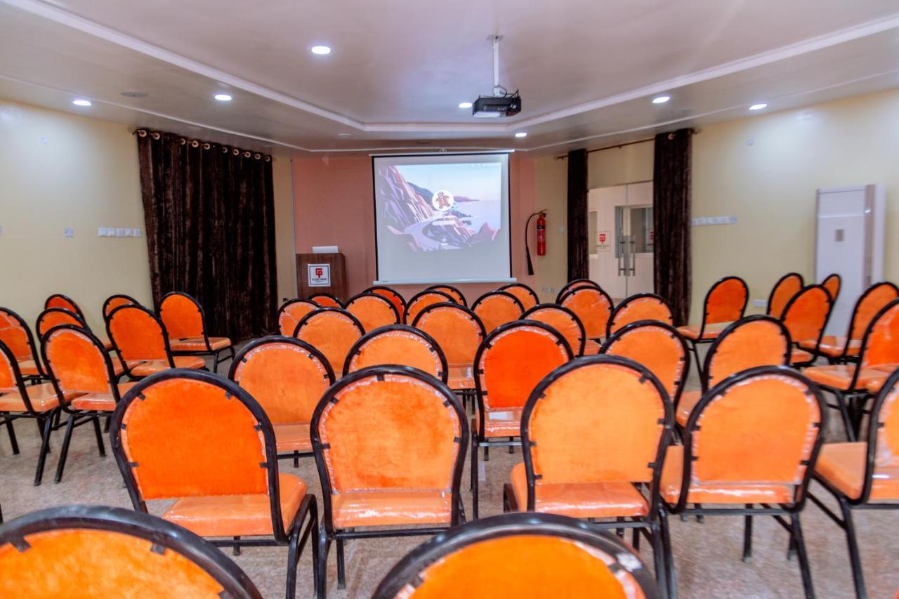 Guest Pride Hotel Kano Buitenkant foto