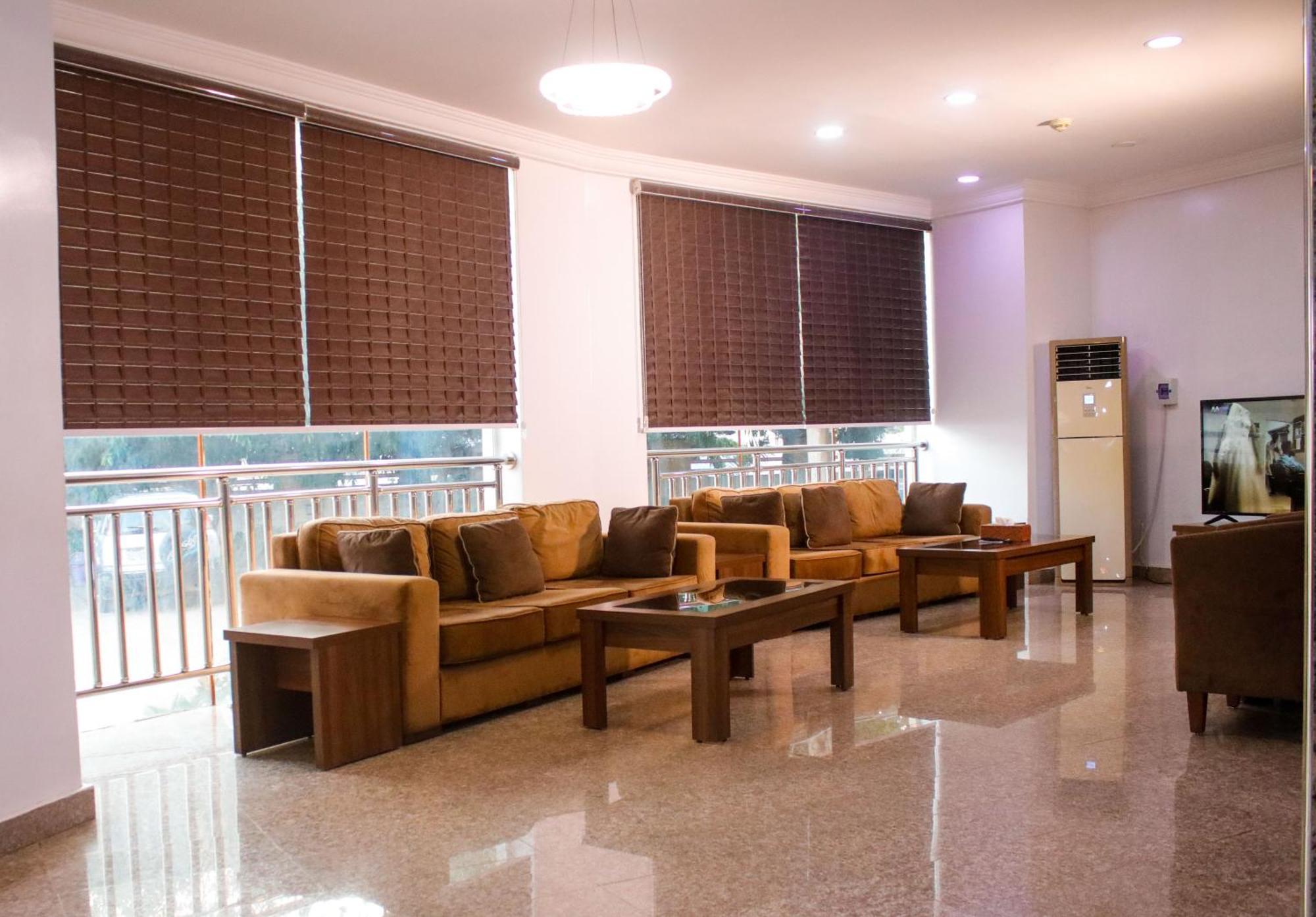Guest Pride Hotel Kano Buitenkant foto