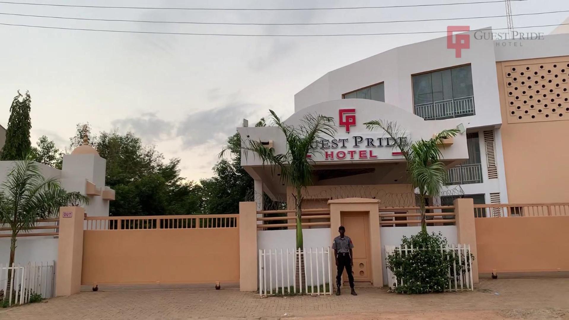 Guest Pride Hotel Kano Buitenkant foto