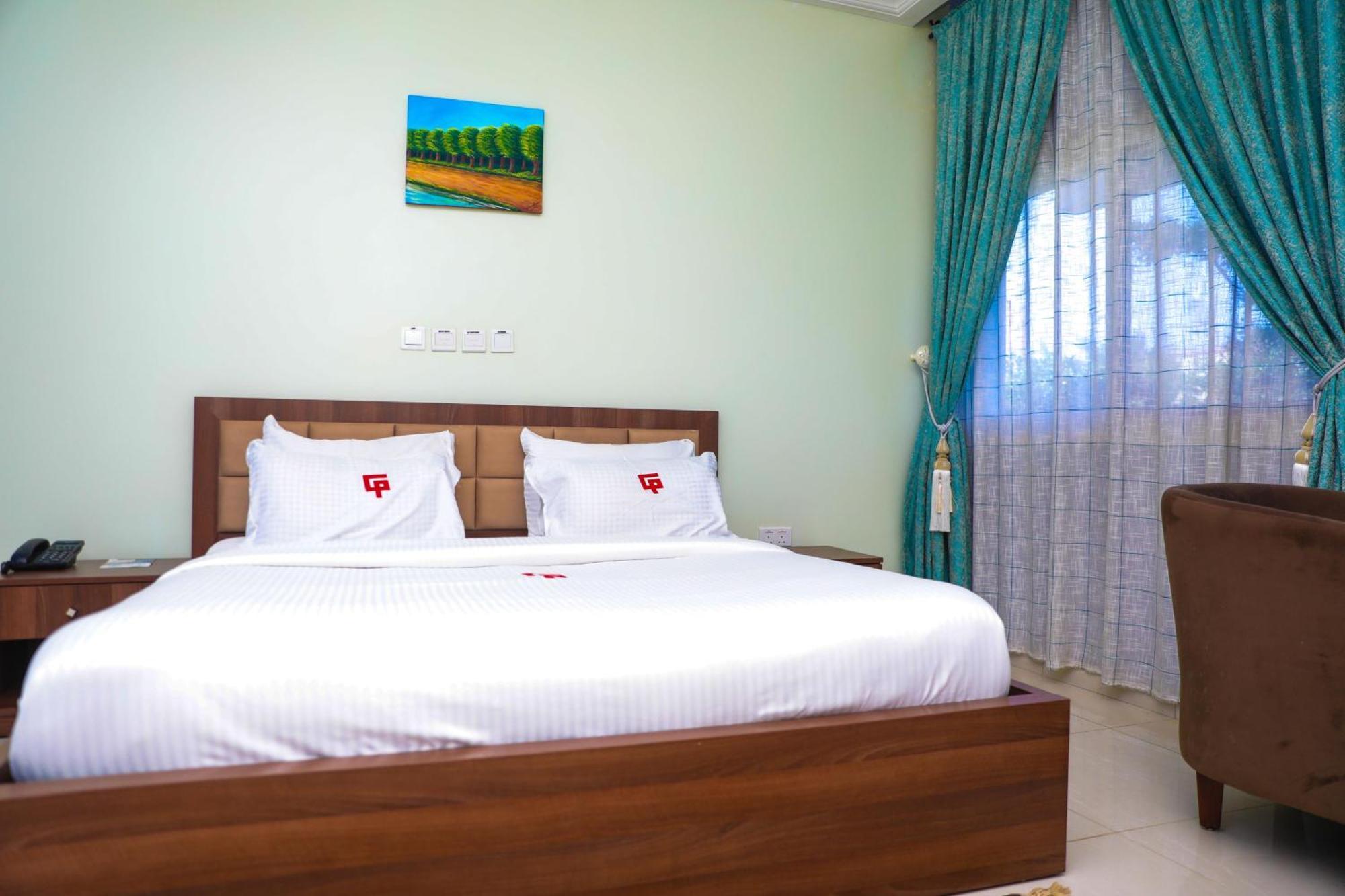 Guest Pride Hotel Kano Buitenkant foto