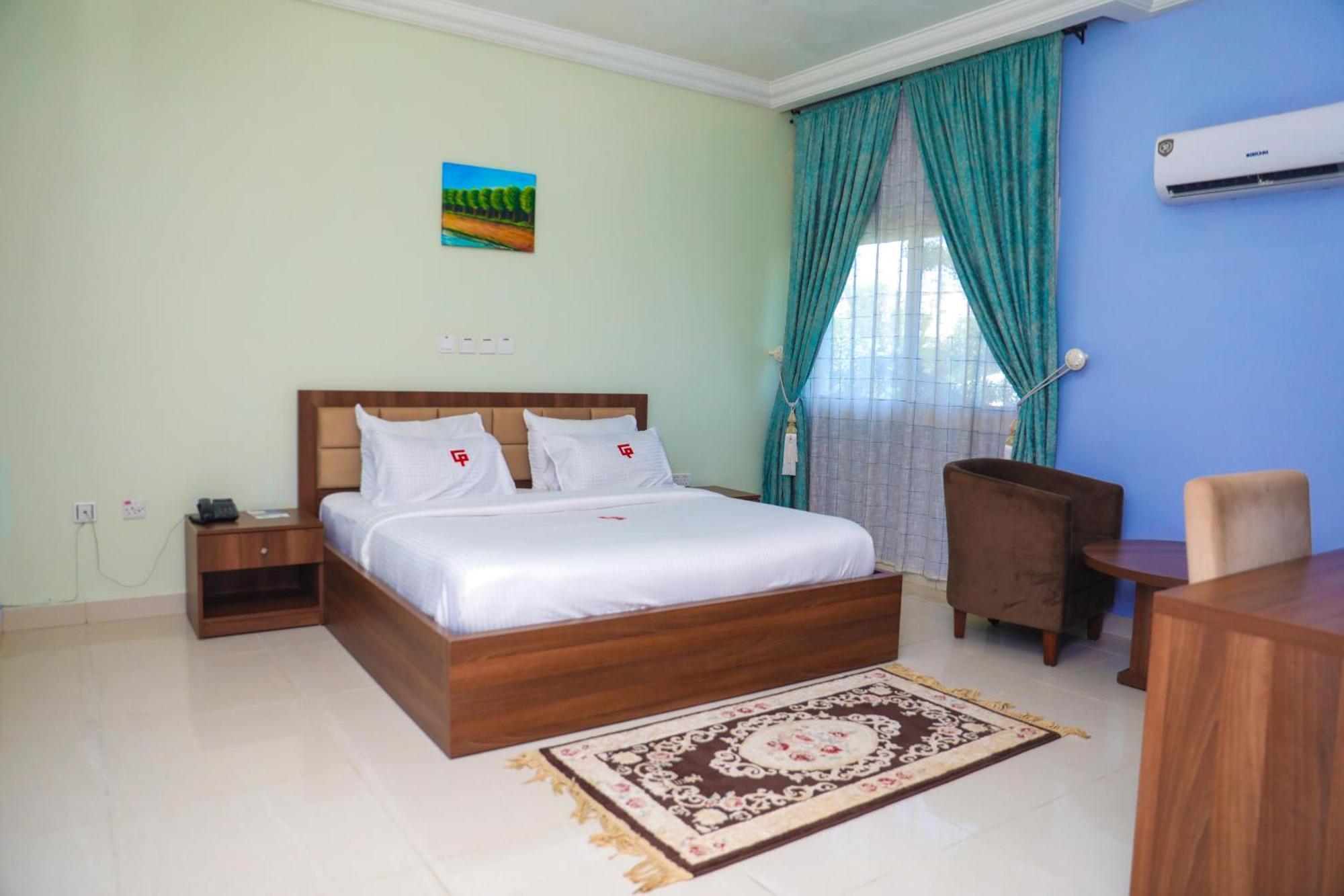 Guest Pride Hotel Kano Buitenkant foto